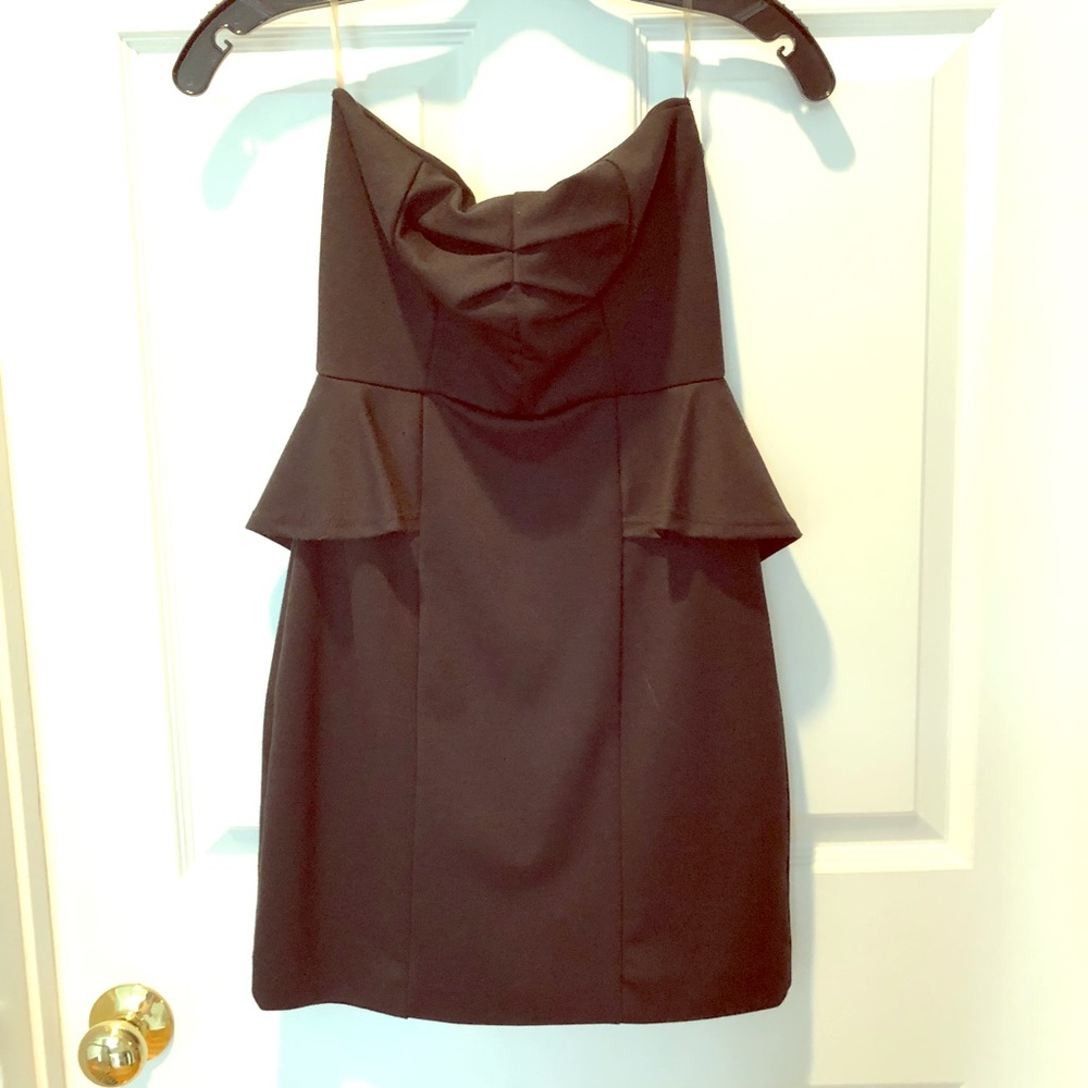 Green Envelope Los Angeles strapless LBD